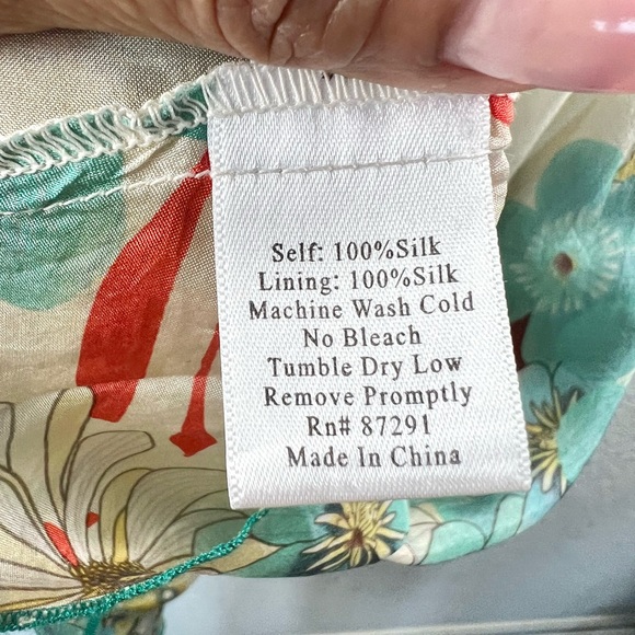 Johnny Was Silk Floral Dress with Embroidery on Shoulders S/M - Picture 7 of 7